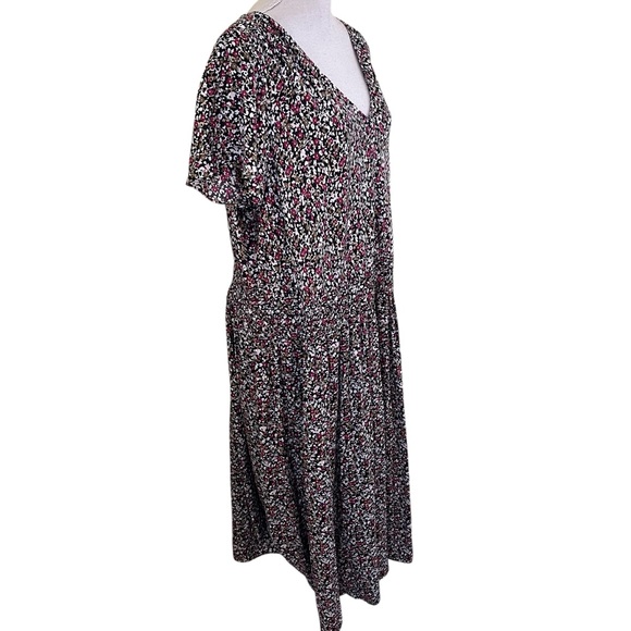 Lane Bryant Black with Ditsy Floral Print V-neck Flutter Sleeve Dress 18 - Picture 5 of 11